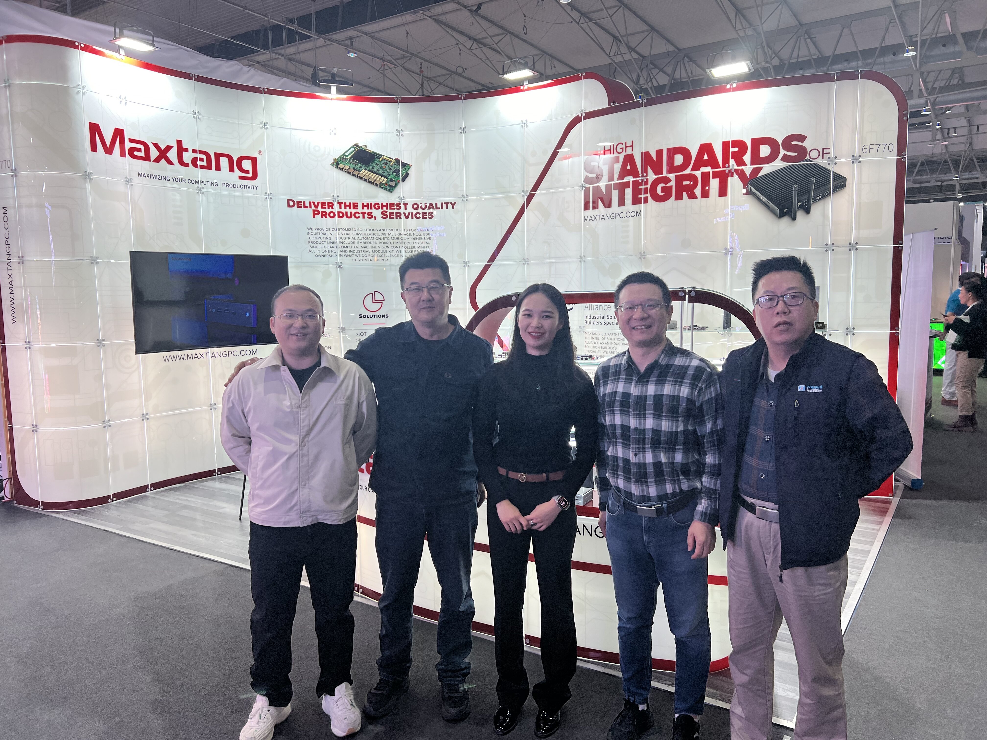 乐鱼官方站页面登录入口参加2024年CES国际消费电子展